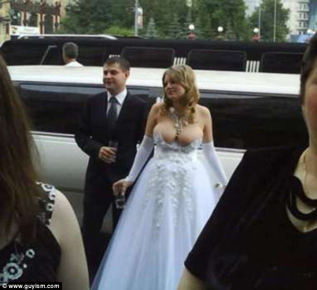Worst wedding dress malfunctions full size