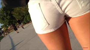 Funny voyeur 960X540 jpeg