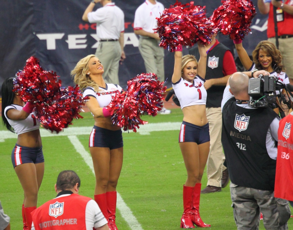 Houston football cheerleaders full size