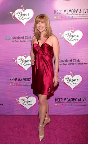 Leeza gibbons 570X934 jpeg