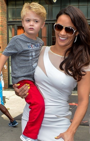 Paula patton mother and father 434X682 jpeg