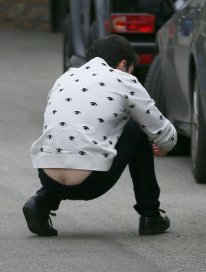 Joe jonas butt crack 683X900 jpeg