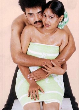 South indian hot girls 496X691 jpeg