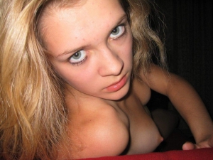 Drunk black teen girls 640X480 jpeg