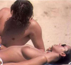 Monica bellucci topless beach 960X879 jpeg