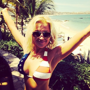 Kellie pickler bikini instagram 560X560 jpeg