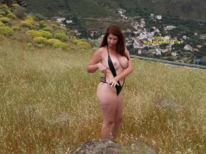 Angel eyes naked 600X450 jpeg