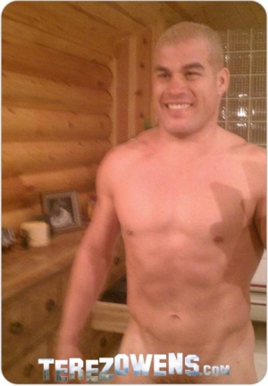 Tito ortiz nude 416X600 jpeg