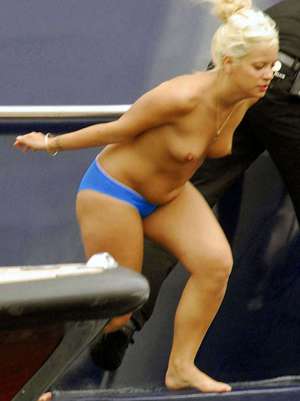 Lily allen topless 960X1284 jpeg