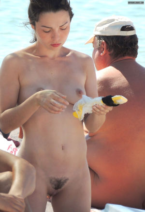 Nude beach beauty 959X1400 jpeg