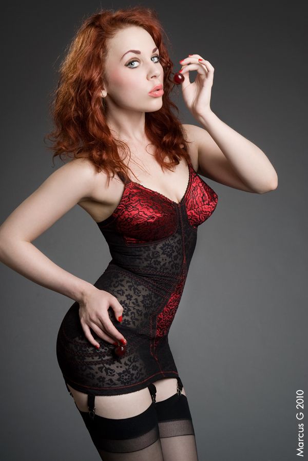 Rago body briefer open bottom full size