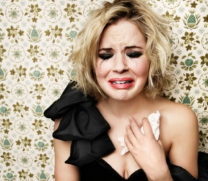 Crying woman 550X479 jpeg