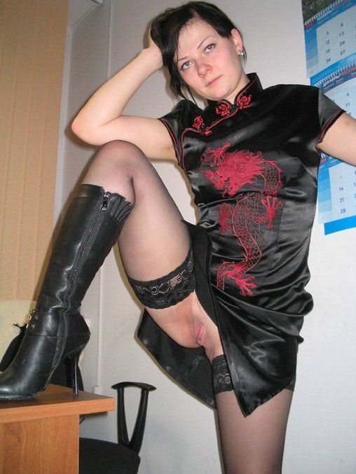 Homemade amateur mom nude full size