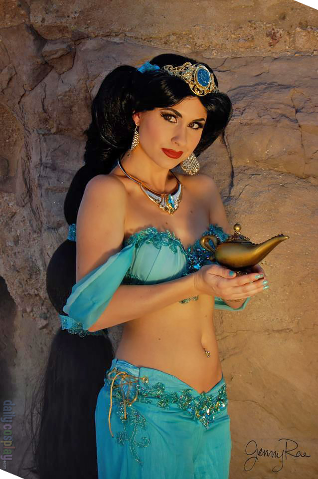 Traci hines as princess jasmine cosplay full size