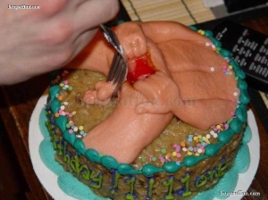 Porn birthday cake 700X524 jpeg