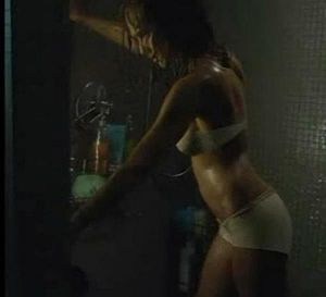 Jessica alba machete scene 600X546 jpeg