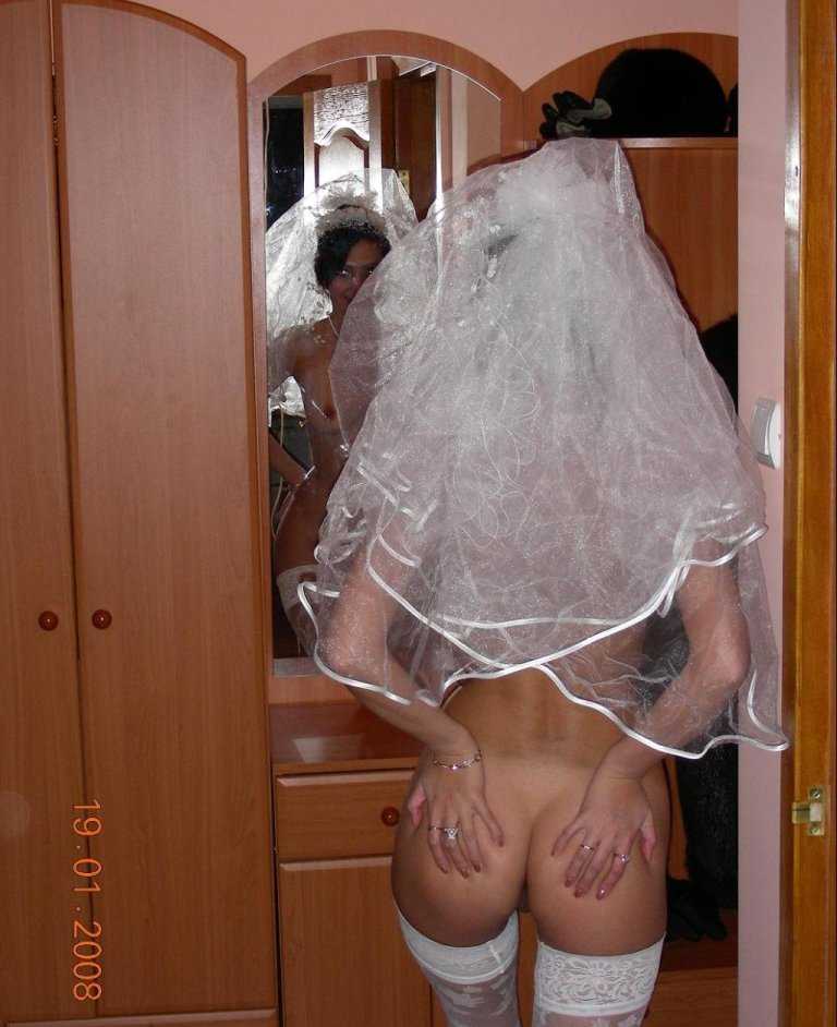 Brides and bridesmaids butts full size