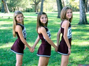 Junior high school cheerleader girl 960X719 jpeg