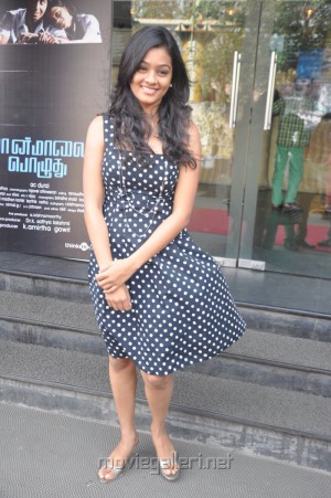 Tamil actress gayathri hot 700X1054 jpeg