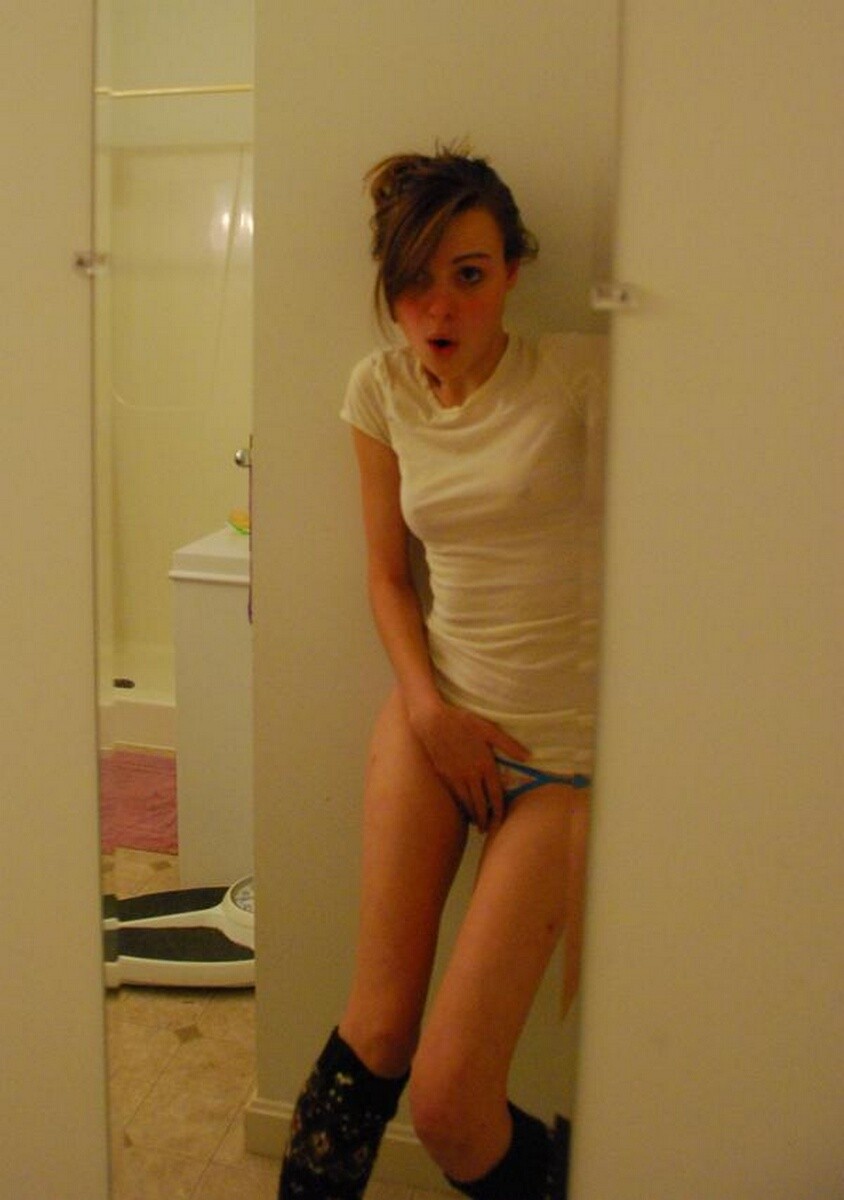 Photos amateur girls caught naked embarrassed full size