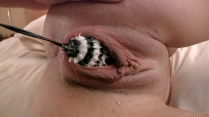 Shaved pussy fucked hard 960X540 jpeg