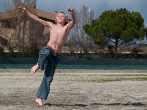 Chubby boy shirtless 800X600 jpeg