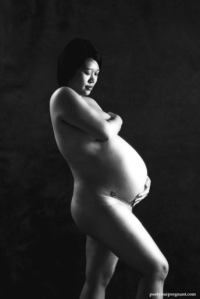 Nude pregnant woman art full size
