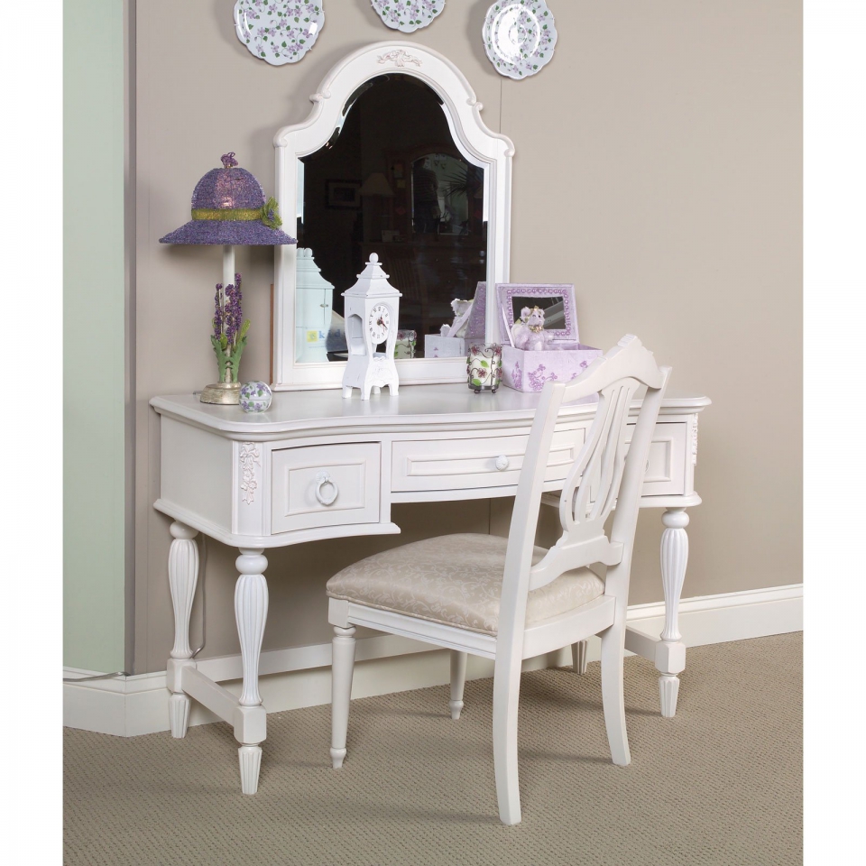 Reflections bedroom vanity set full size