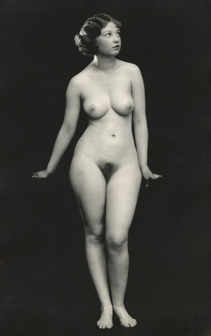Classic nude vintage erotica 689X1100 jpeg