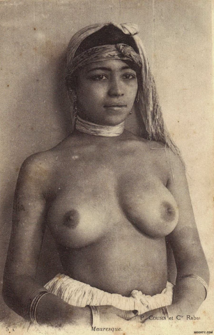 Sexy arab women nude full size