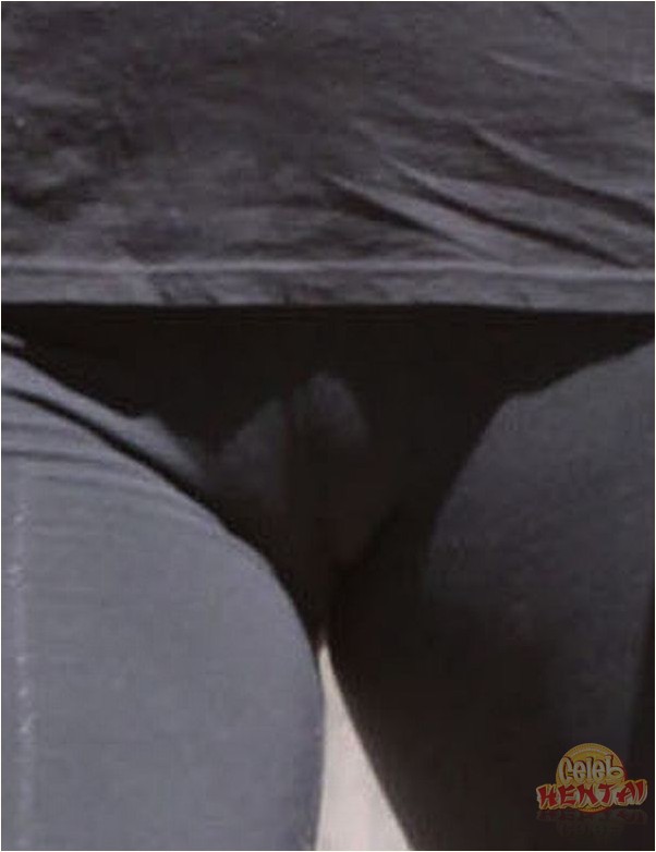 Rebecca romijn camel toe full size