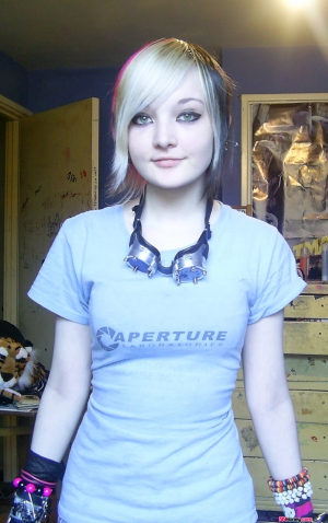 Rave emo teen girls 800X1276 jpeg