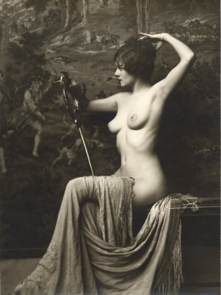 Vintage female nudes full size