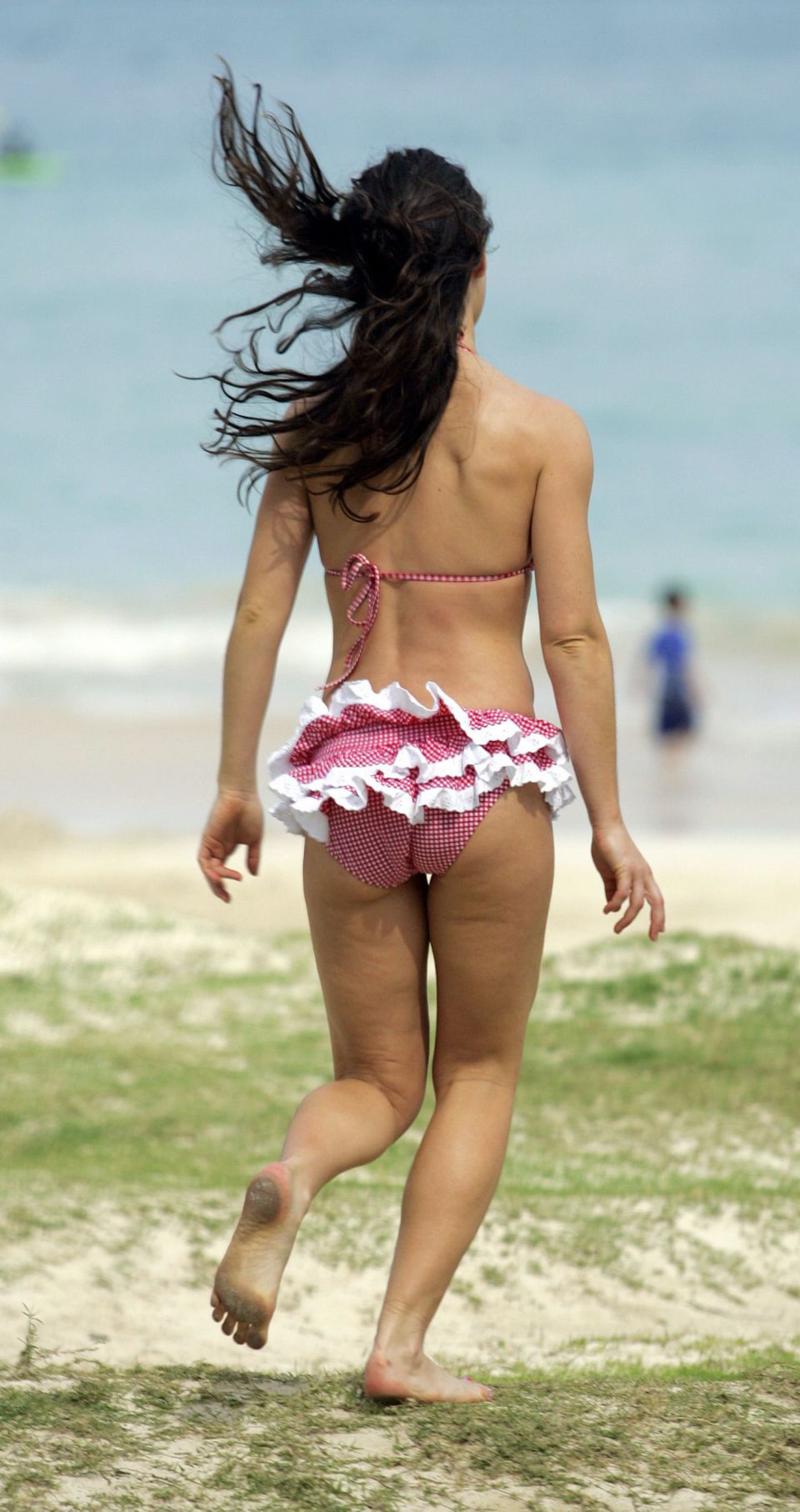Evangeline lilly feet full size
