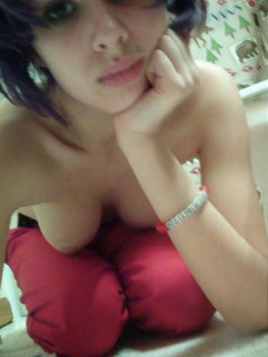 Pennsylvania girls nude selfies 480X640 jpeg
