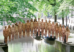 Spencer tunick amsterdam 960X682 jpeg