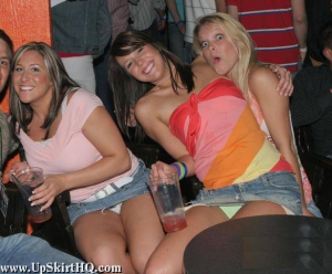 Accidental upskirt sitting down 584X484 jpeg