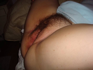 Indian aunty showing hairy pussy 780X585 jpeg