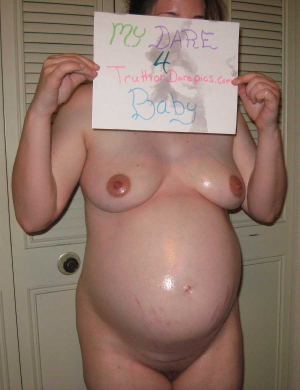 Nude pregnant women breastfeeding 900X1170 jpeg