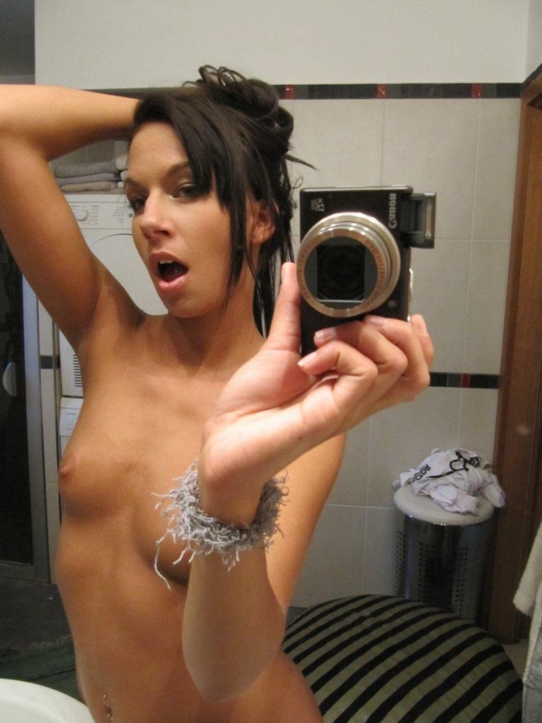 Sexy emo girl facebook full size