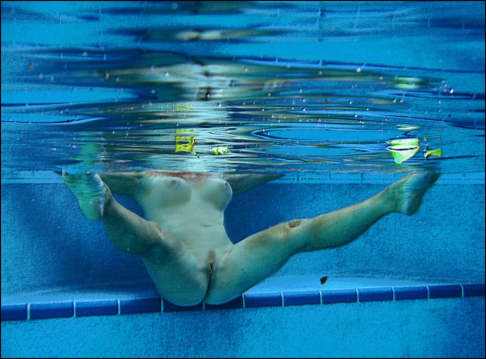 Nude pics of tits at water parks full size