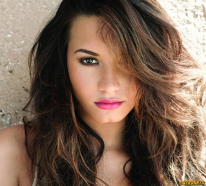 Demi lovato 960X868 jpeg