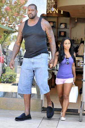 Shaq and his girlfriend height 500X753 jpeg