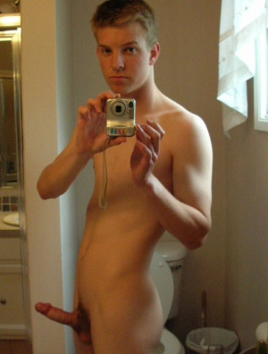 Hot naked college boys selfie 640X846 jpeg
