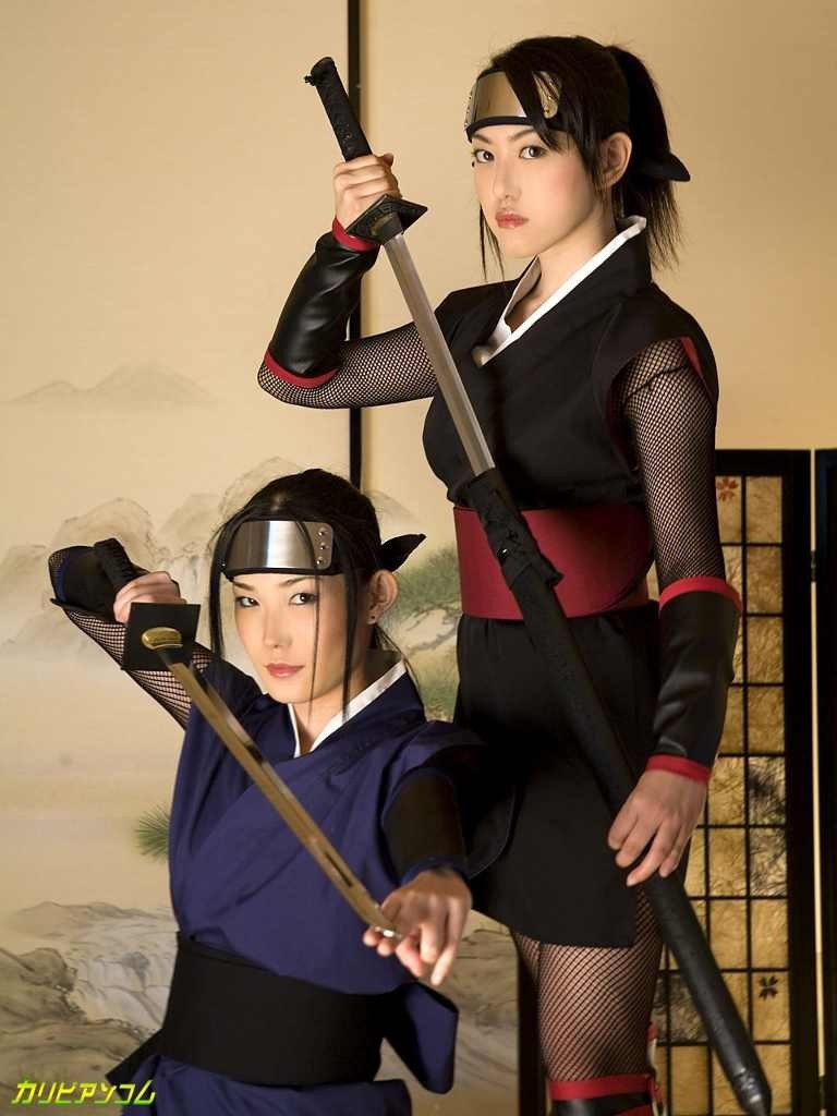 Japanese kunoichi ninja girl full size