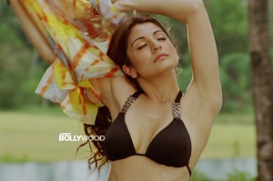 Anushka sharma bikini 960X639 jpeg