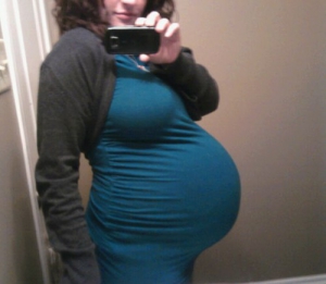 Biggest pregnant belly 500X436 jpeg