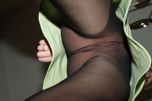Ballet pantyhose upskirt 648X432 jpeg