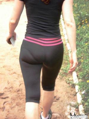 Yoga pants panty line 495X660 jpeg