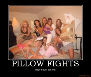 Teen girls pillow fight 640X545 jpeg